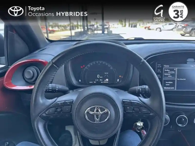 Toyota Aygo X 1.0 vvt-i 72ch design my23 — photo 13