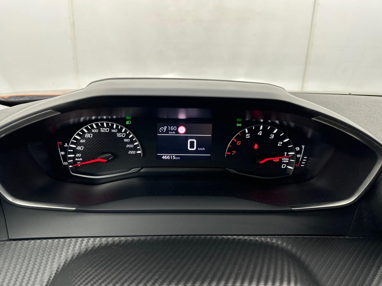 Peugeot 2008 puretech 100 s&s bvm6 style — photo 23