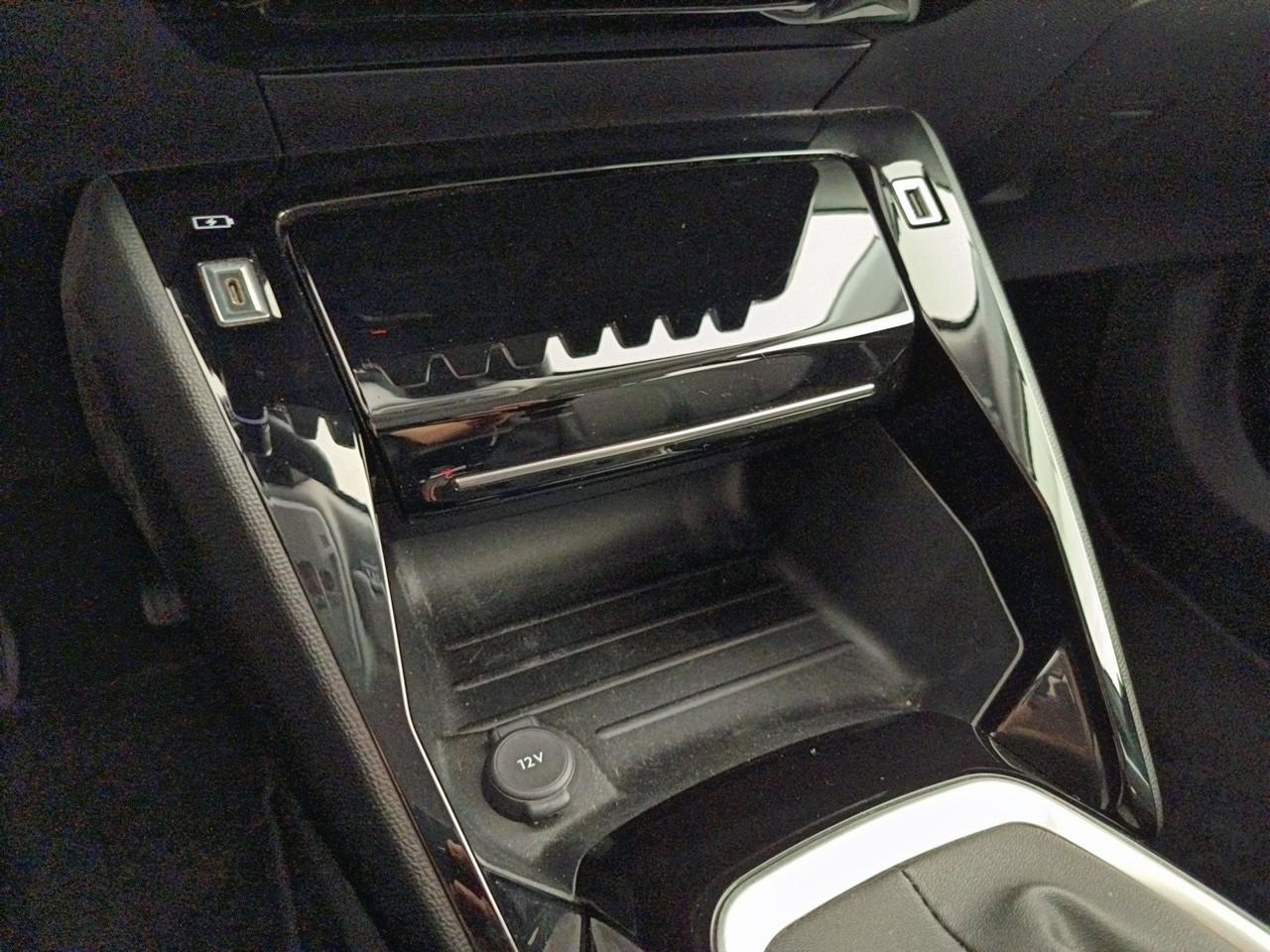 Peugeot 2008 puretech 100 s&s bvm6 allure — photo 27