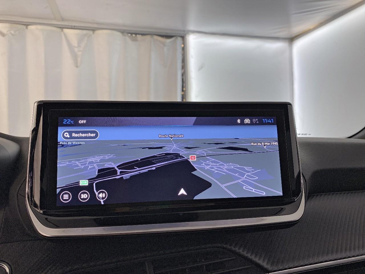 Peugeot 2008 hybrid 145 ch e-dcs6 allure — photo 14