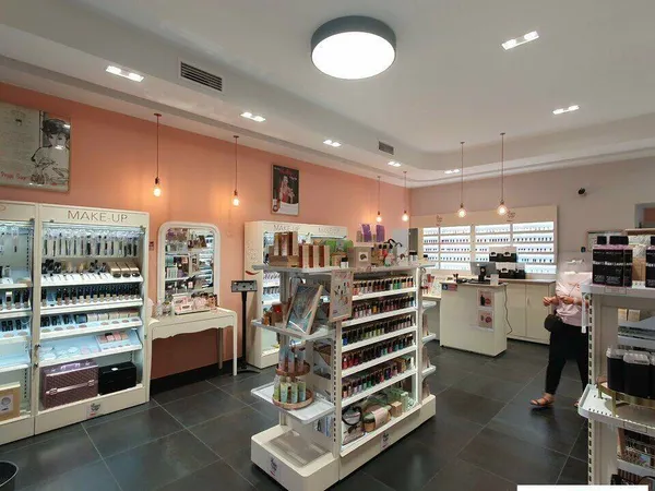 Local commercial 164 m²