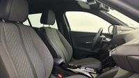 Peugeot 2008 1.2 PureTech 130ch S&S Allure EAT8 — photo 15