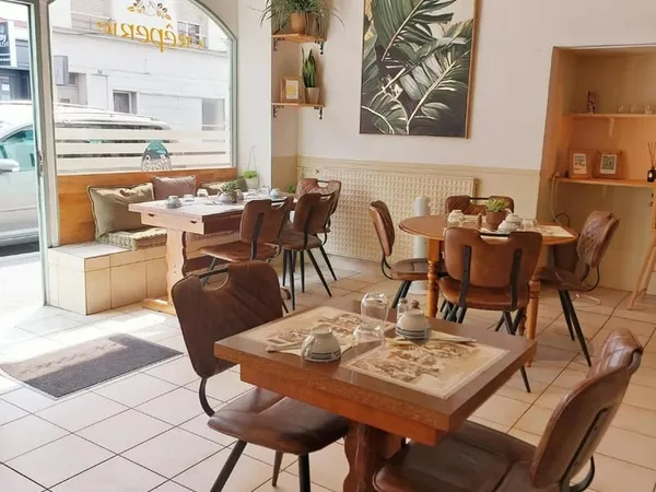 Proche gare, centre ville, bonne réputation, crêperie traditionnelle