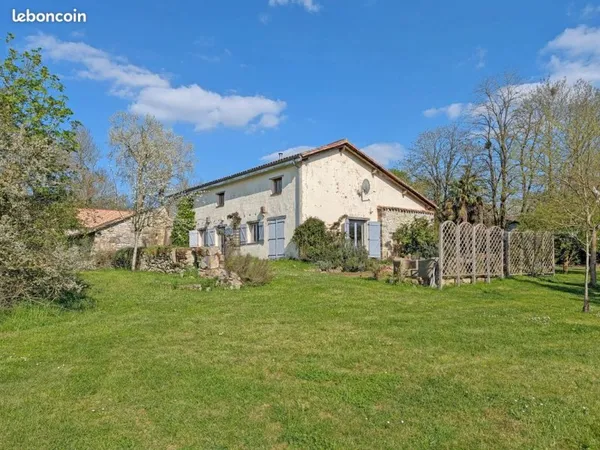 Propriété 6 pièces 176 m²