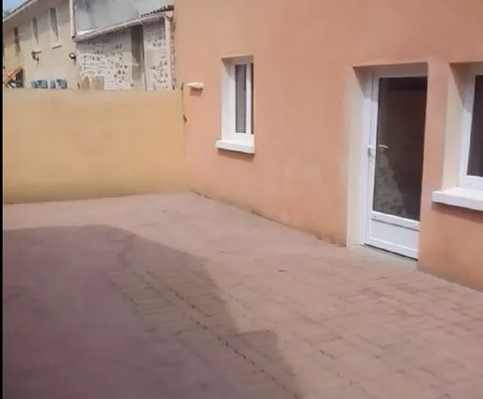 🏡 Maison à louer - 60 m² - Pompois (79)