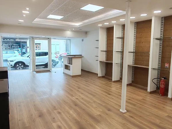 A louer local commercial de 65 m² - Centre-ville Tournefeuille