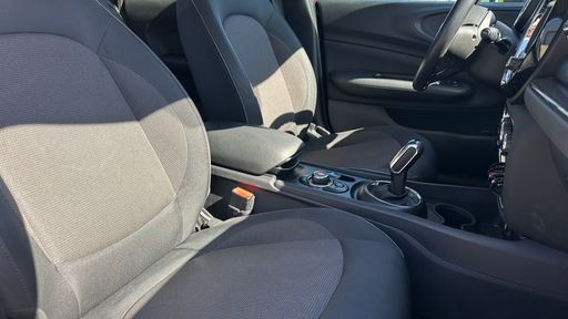 Mini Clubman 2.0 Cooper D 150 Steptronic8 - Business – 2018 – 146409 km – Diesel – Boîte Automatique — photo 28