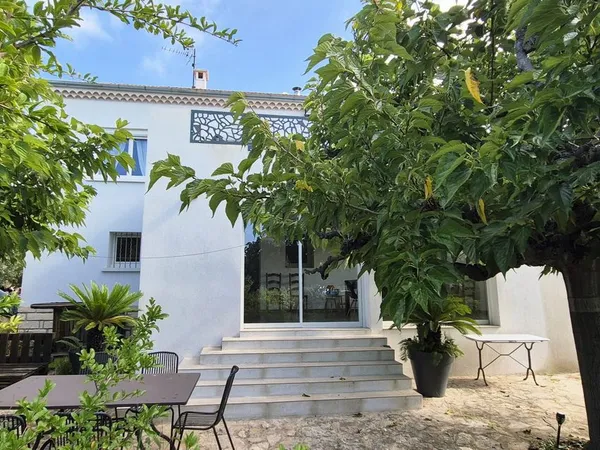Maison 6 pièces 144 m²