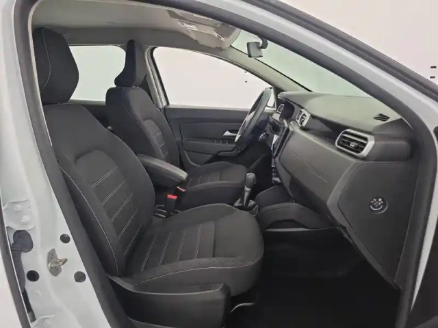 Dacia Duster tce 150 4x2 edc — photo 2
