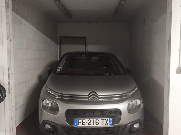 Loue parking