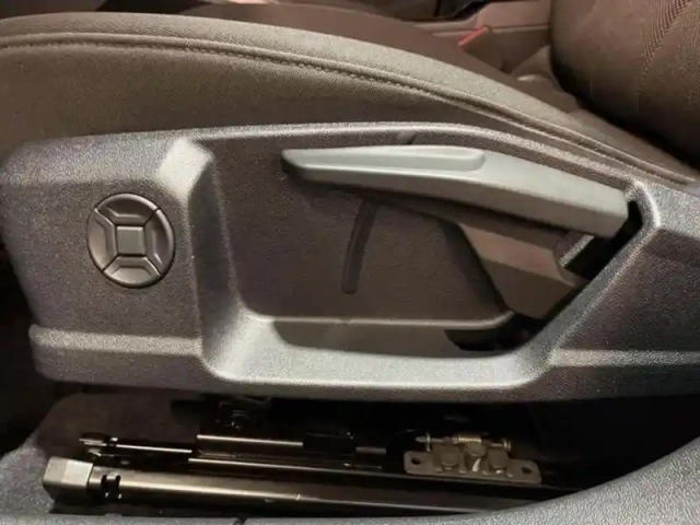 Audi A3 tfsi e hybride rechargeable 204 s tronic 6 design — photo 20