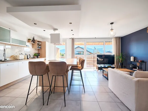 Duplex T4 bis avec garage et balcon - Cuvat