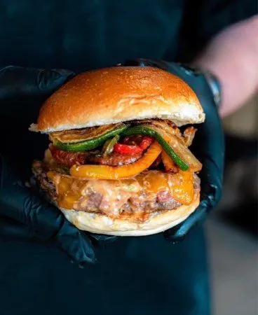 3 Restaurants Burgers/Hot-Dogs - CA 591K HT - Vente Lot ou Séparée