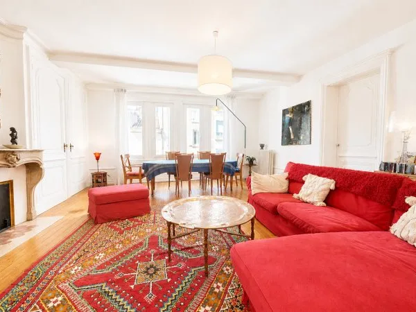 Appartement 5 pièces 155 m²