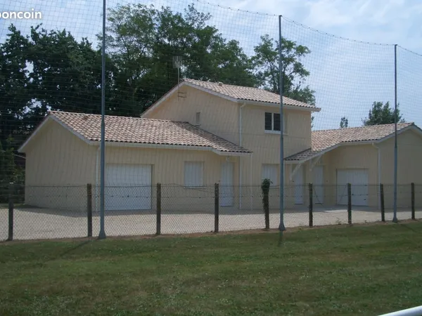 Particulier loue maison T3 de 89m2 sur Pessac, proche du centre ville
