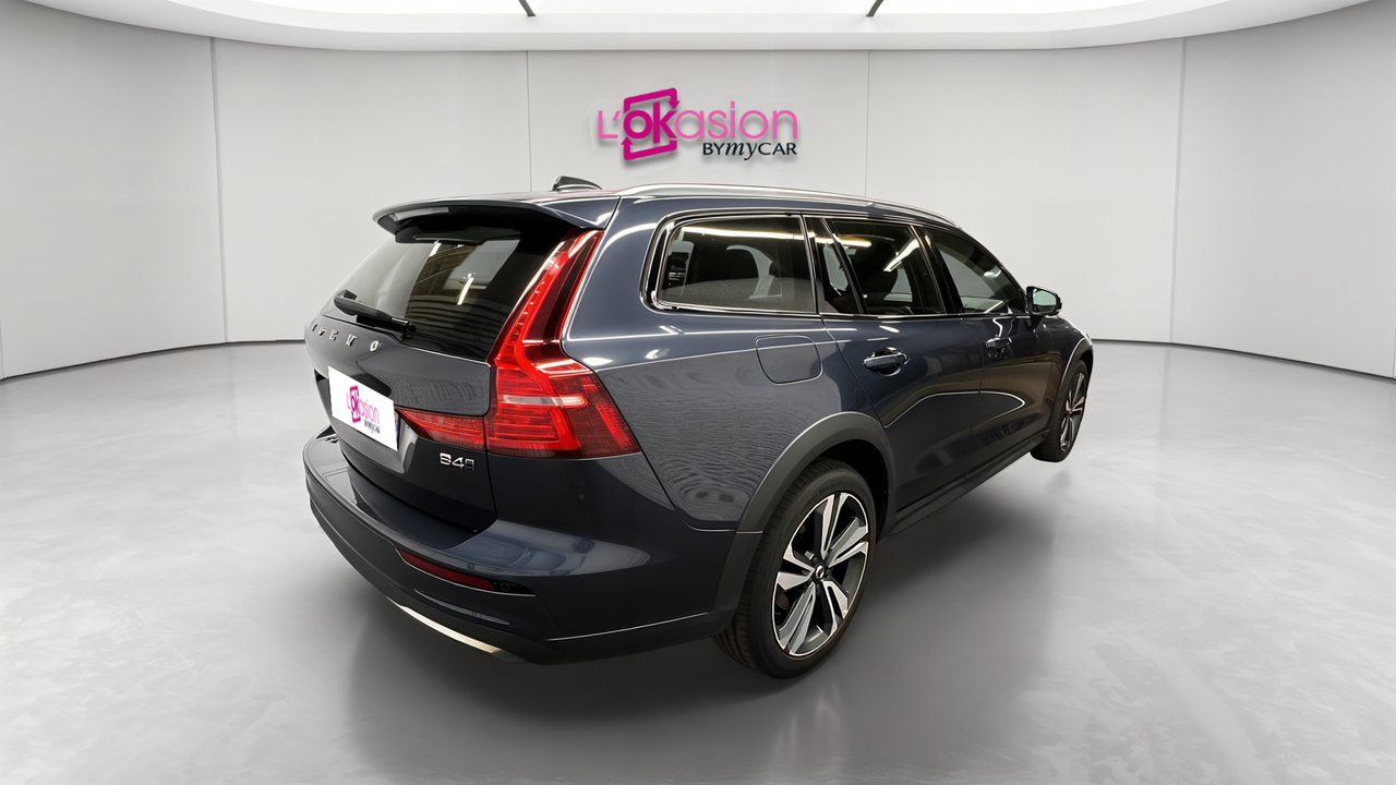 Volvo V60 B4 AWD 197 ch Geartronic 8 — photo 5