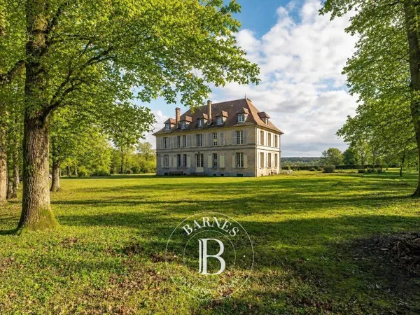 Maison de maître rénovée - Domaine de 1,3 hectare