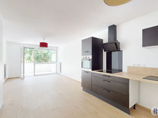 Appartement T3 avec balcon au coeur d'un secteur prisé