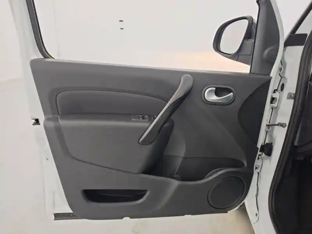 Renault Kangoo blue dci 95 — photo 40
