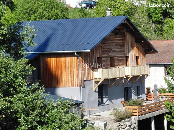 Maison 7 pièces 275 m²