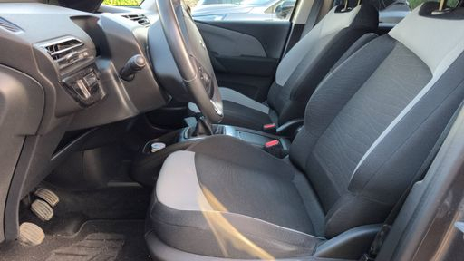 Citroen C4 Picasso 1.2 PureTech 130 - Feel – 2016 – 107119 km – Essence – Boîte Manuelle — photo 6
