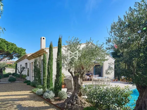 Villa 5 pièces 200 m²