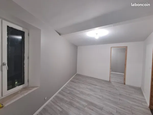 Appartement ebreuil centre