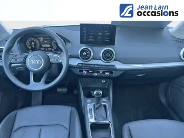 Audi Q2 35 tfsi 150 s tronic 7 — photo 38