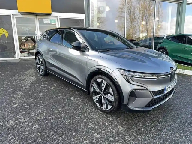 Renault Megane e-tech 220 ch autonomie confort gsr2 — photo 65
