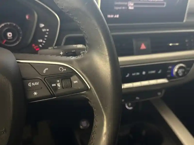 Audi A4 40 tdi basis — photo 15