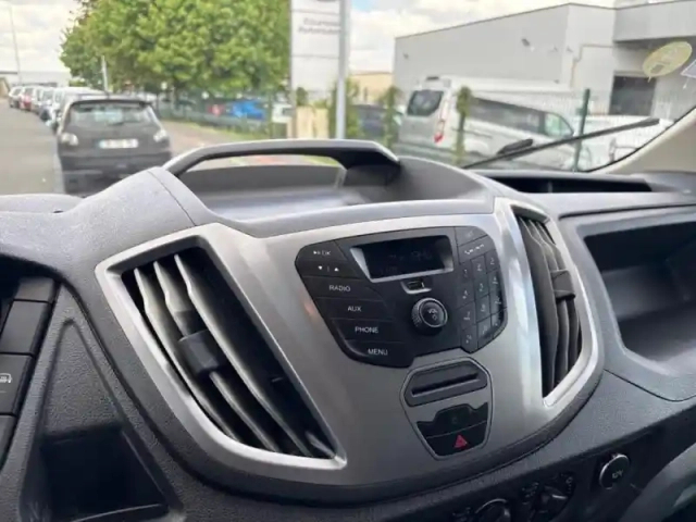Ford Transit 2t ccb p350 l4 rj hd 2.0 ecoblue 170ch trend — photo 12