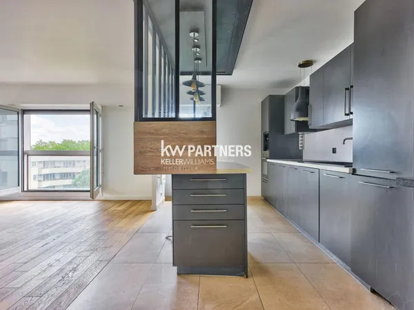 APPARTEMENT FAMILIAL RÉNOVÉ 87m2 – VUE DÉGAGÉE TOUR EIFFEL – PUTEAUX