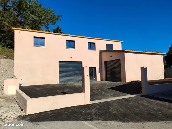 Location local stockage + bureau ou salle