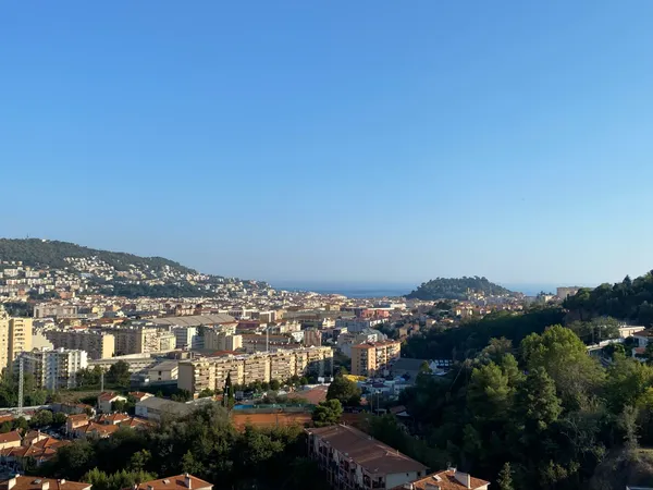 Loue appartement meublé
