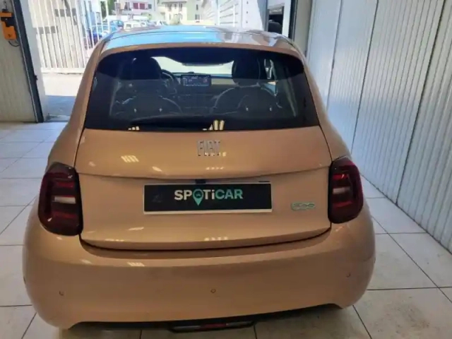 Fiat 500 e 95ch pack confort my24 — photo 10