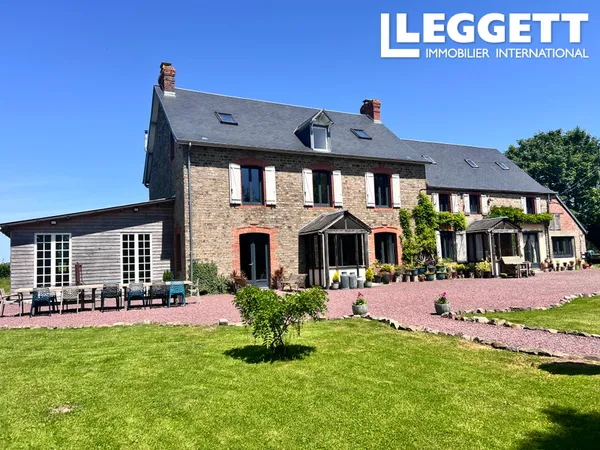 Superbe propriété comprenant une maison principale,un gîte,du terrain et des dépendances proche Auna
