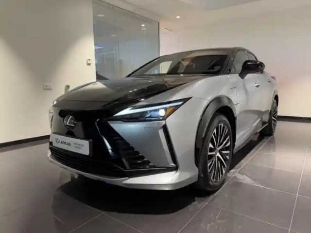 Lexus Rz 500e executive mc26