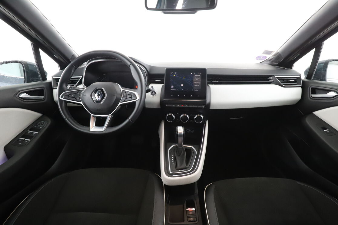 Renault Clio 1.6 E-Tech Intens — photo 11