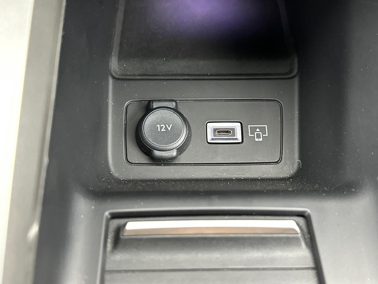 Peugeot 308 phev 180 e-eat8 allure pack — photo 32