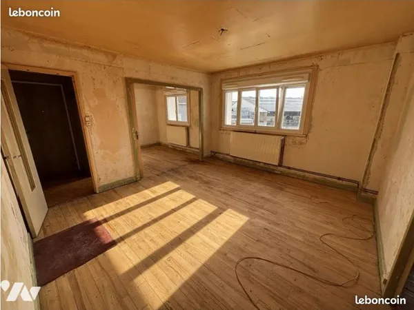 Appartement 66 m² à rénover - 2 chambres - Audincourt - 42 000