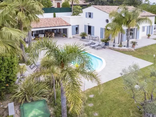 Villa 4 pièces 164 m²