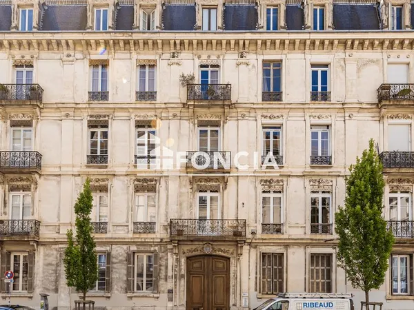 T6 ou 3 Appartements Hyper Centre VERDUN