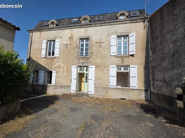 Maison de ville 10 pièces 220 m²