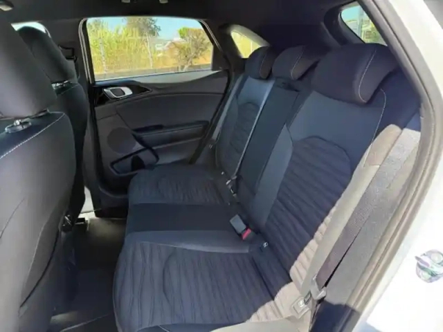 Kia Ceed 1.5 t-gdi 140ch gt-line dct7 my25 — photo 8