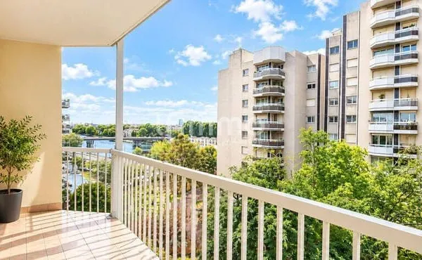 Appartement 4 pièces 84 m²