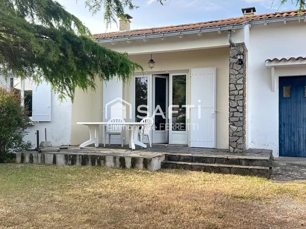 PLAIN PIED A DEUX PAS DES COMMODITES