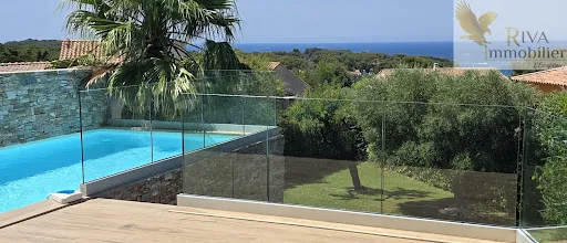 Villa 7 pièces 185 m²