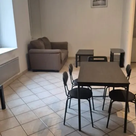 Beau T2 meublée hyper centre