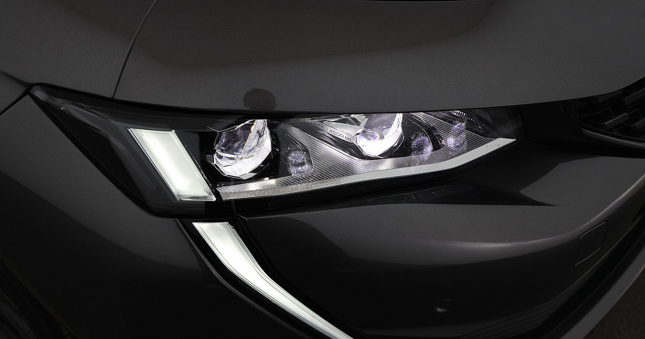 Peugeot 508 SW — photo 15