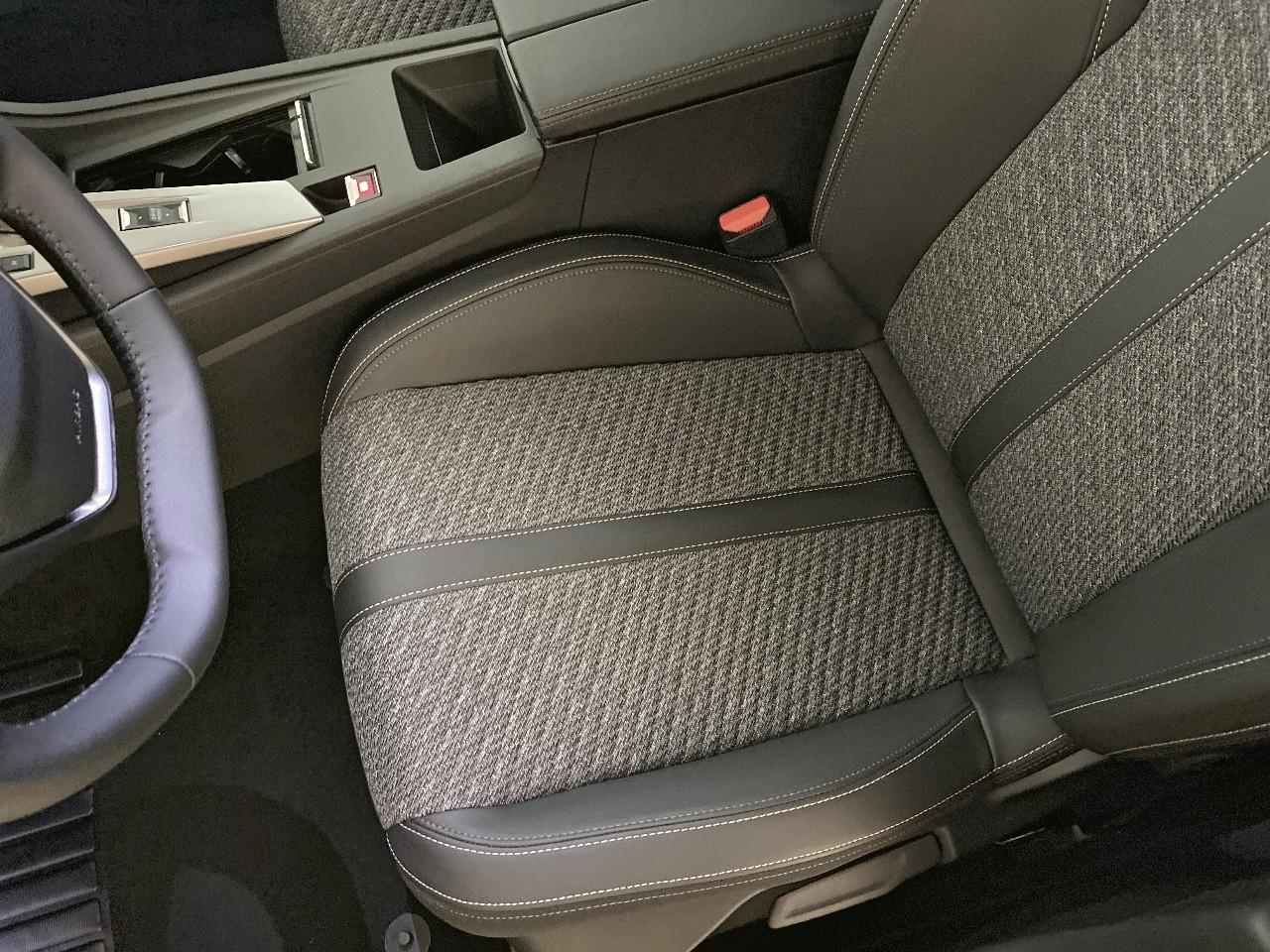 Peugeot 308 sw bluehdi 130ch s&s eat8 allure — photo 9